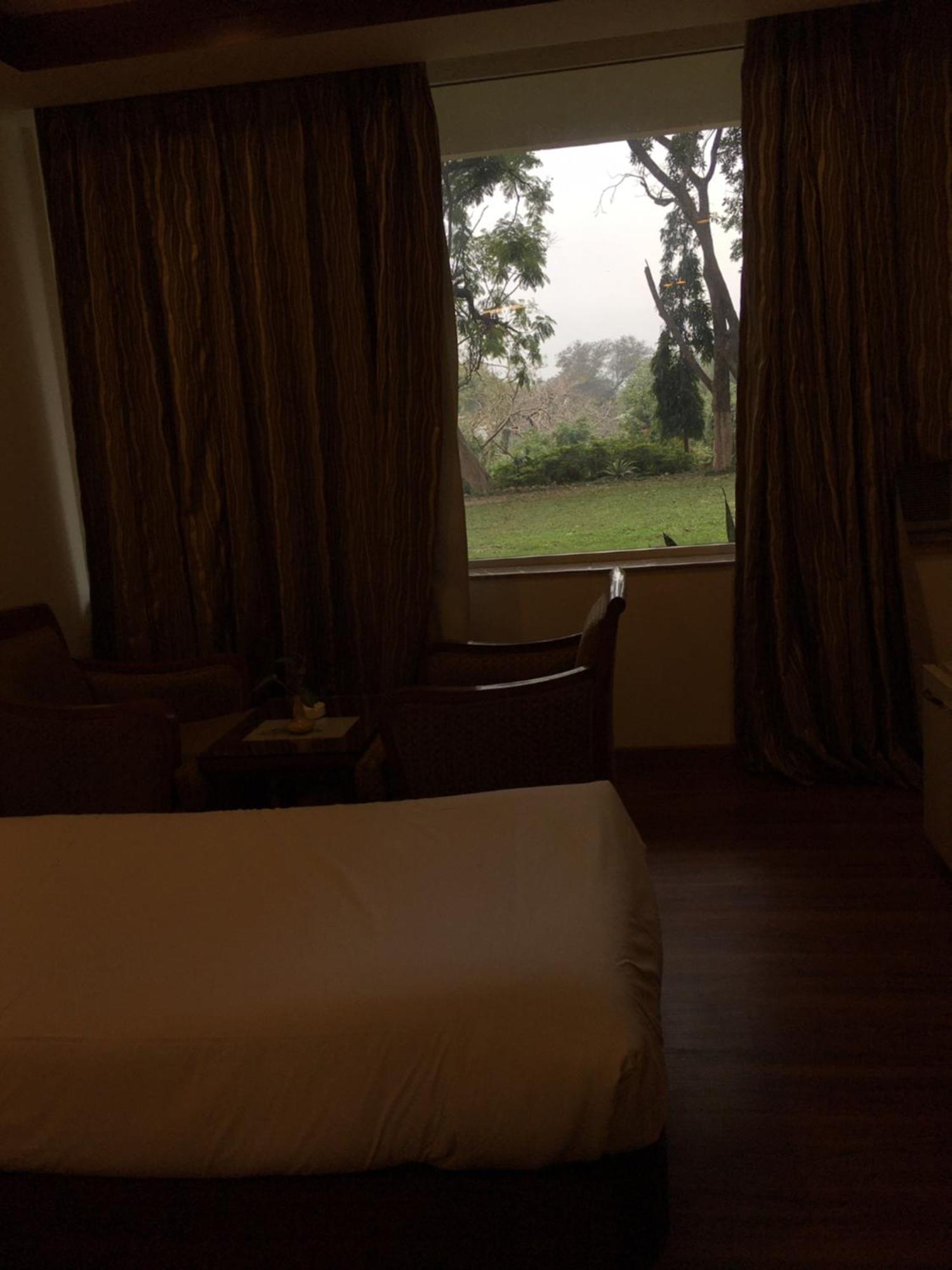 Hotel Jammu Ashok Ngoại thất bức ảnh